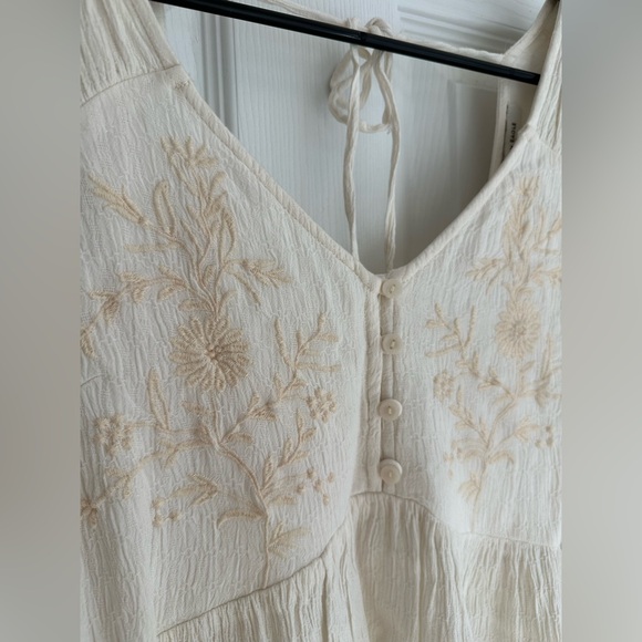 American Eagle Women’s Medium Embroidered Tunic Top Long Sleeves Tiered Boho - Picture 4 of 9